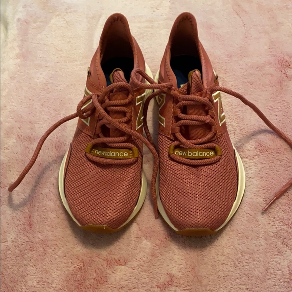 New Balancw ROAV Women’s 6.5